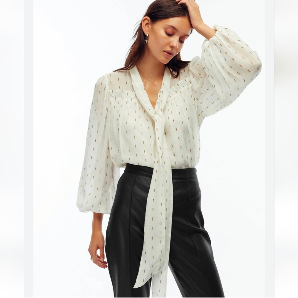 NWT $395 Toccin NY Alice Tie Neck Top Elegant Vanilla Blouse Relaxed Fit 2